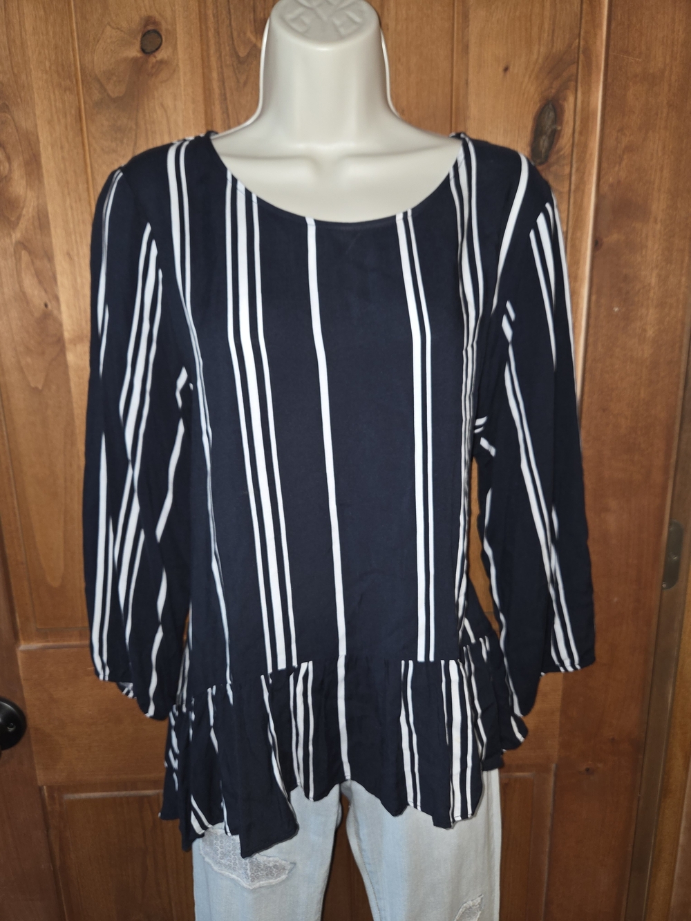 Simply Vera Vera Wang Navy and White Striped Top